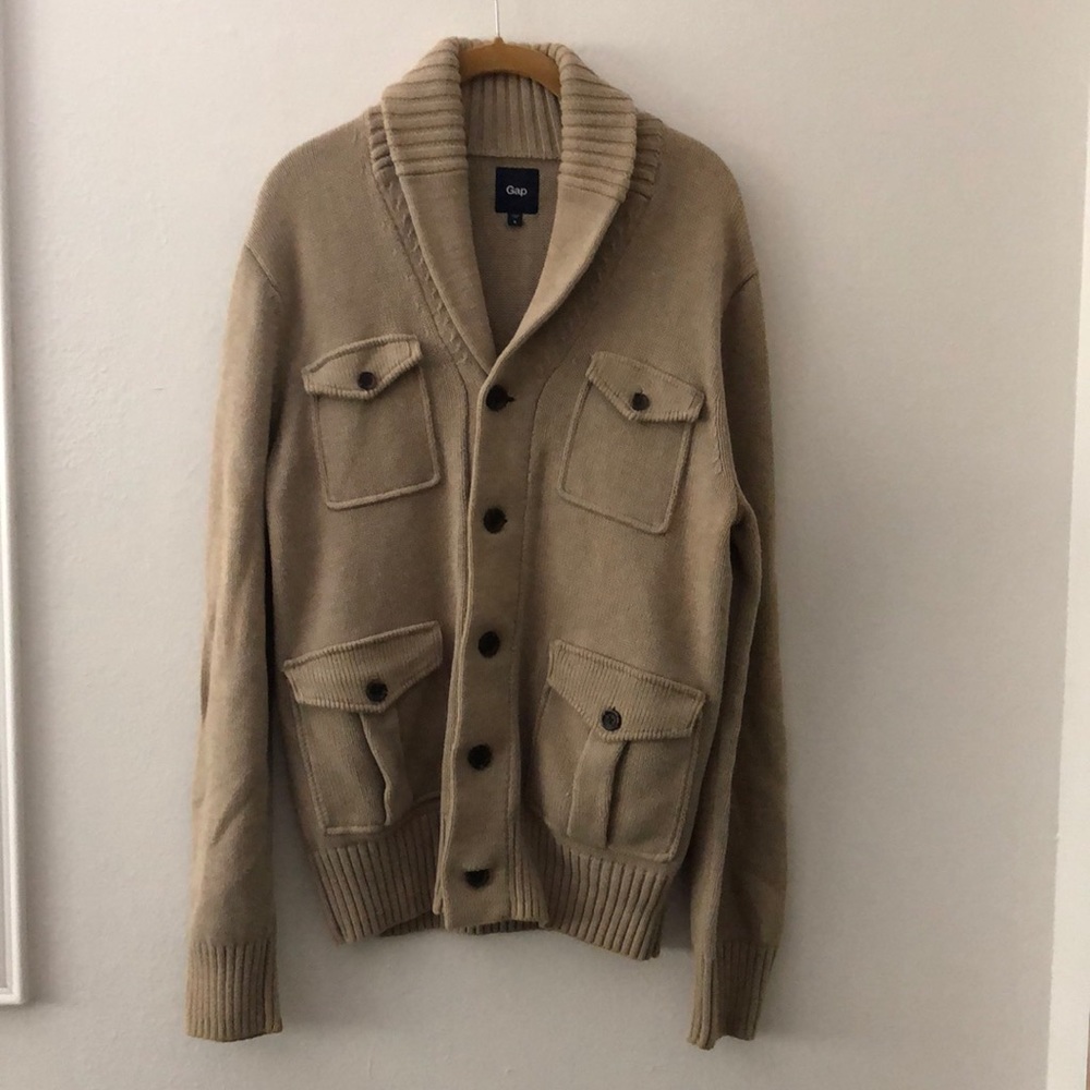 Men’s gap button up sweater